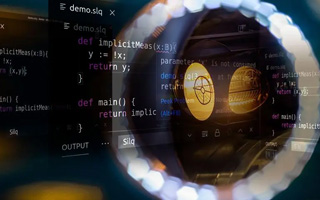 重庆 ,php声明和调用变量的符号是什么？